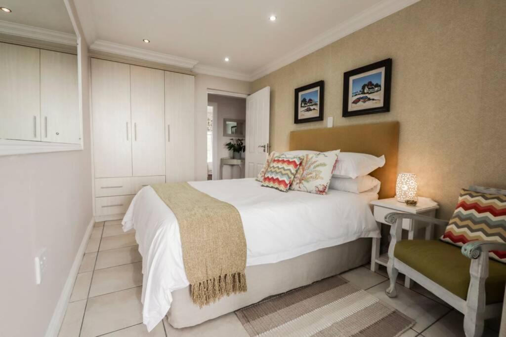 Oceanview Apartments The Look Out Jeffreys Bay Extérieur photo